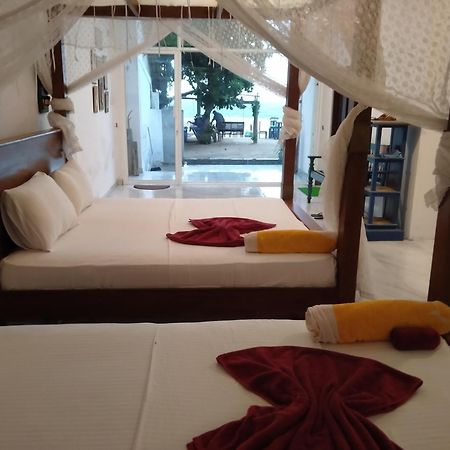 Sea Crest Beach Villa Ambalangoda  Dış mekan fotoğraf