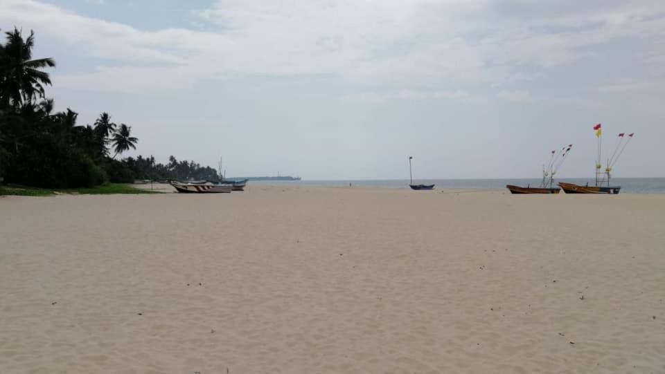 Sea Crest Beach Villa Ambalangoda  Dış mekan fotoğraf