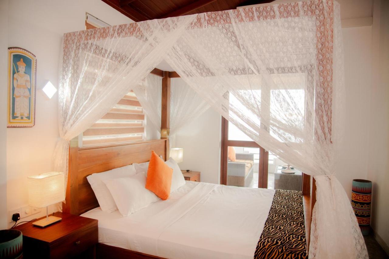 Sea Crest Beach Villa Ambalangoda  Dış mekan fotoğraf