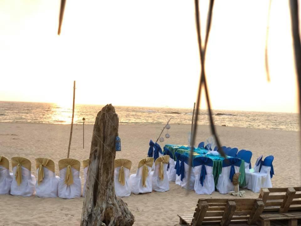 Sea Crest Beach Villa Ambalangoda  Dış mekan fotoğraf