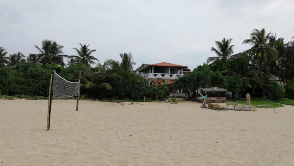 Sea Crest Beach Villa Ambalangoda  Dış mekan fotoğraf
