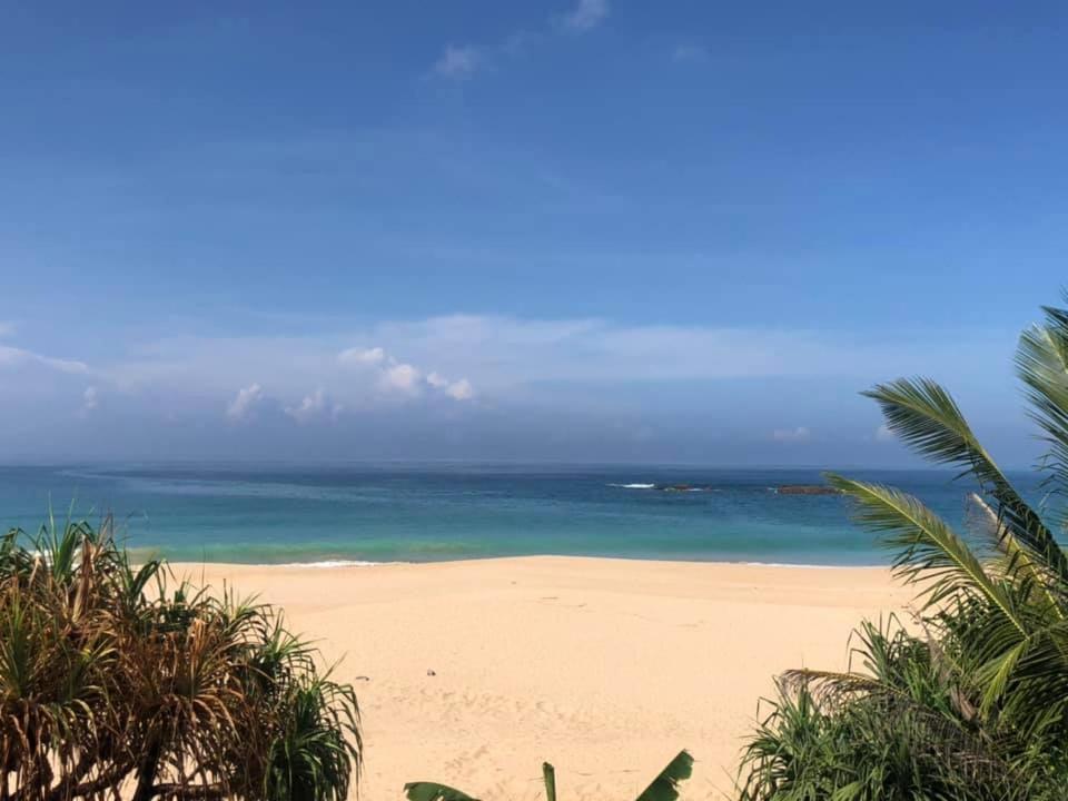 Sea Crest Beach Villa Ambalangoda  Dış mekan fotoğraf